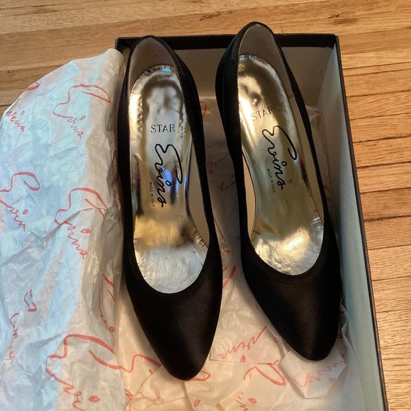 David Evins Vintage Black Satin Heels - Picture 7 of 7